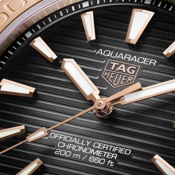 TAG Heuer Aquaracer Professional 200 40mm Rose Gold black grey gradient dial close up