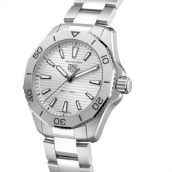 TAG Heuer Aquaracer Professional 200 Grey Dial Angled View