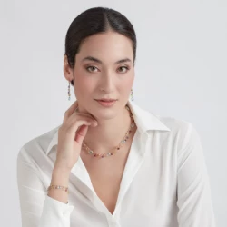Woman wearing the Marco Bicego Paradise necklace