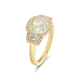 18ct Yellow Gold 3.52ct Fancy Diamond Ring