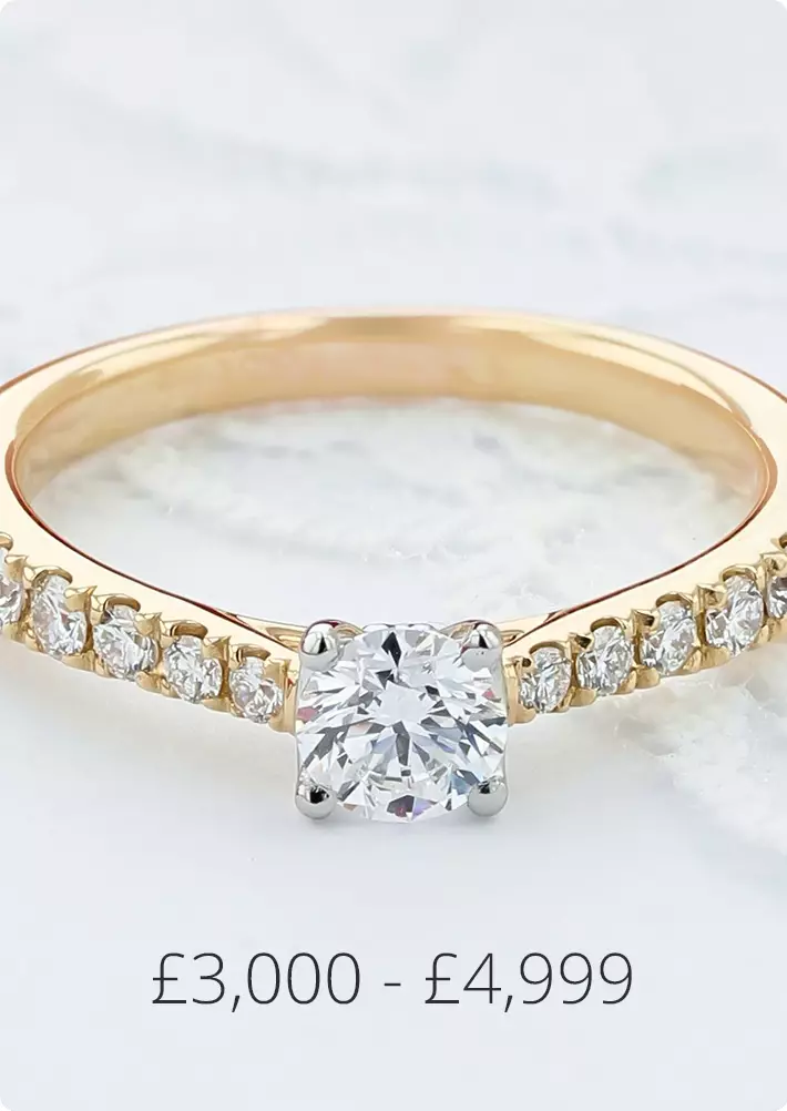 Engagement rings between £3000 and £4999