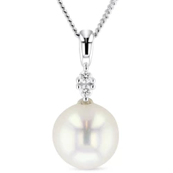 18ct White Gold Freshwater Pearl & Diamond Pendant