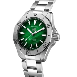 TAG Heuer Aquaracer Professional 200 Green Dial angled view