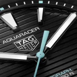 TAG Heuer Aquaracer Professional 200 Solograph Dial Detail
