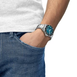 Tissot Seastar 1000 Powermatic 80 40mm Turquoise-Black Dial on wrist