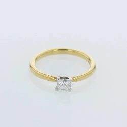 Yellow Gold Princess Cut 0.38ct Diamond Solitaire Ring 360 degree vide