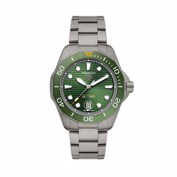 TAG Heuer Gents Aquaracer Professional Collection Green Dial Watch - 43mm